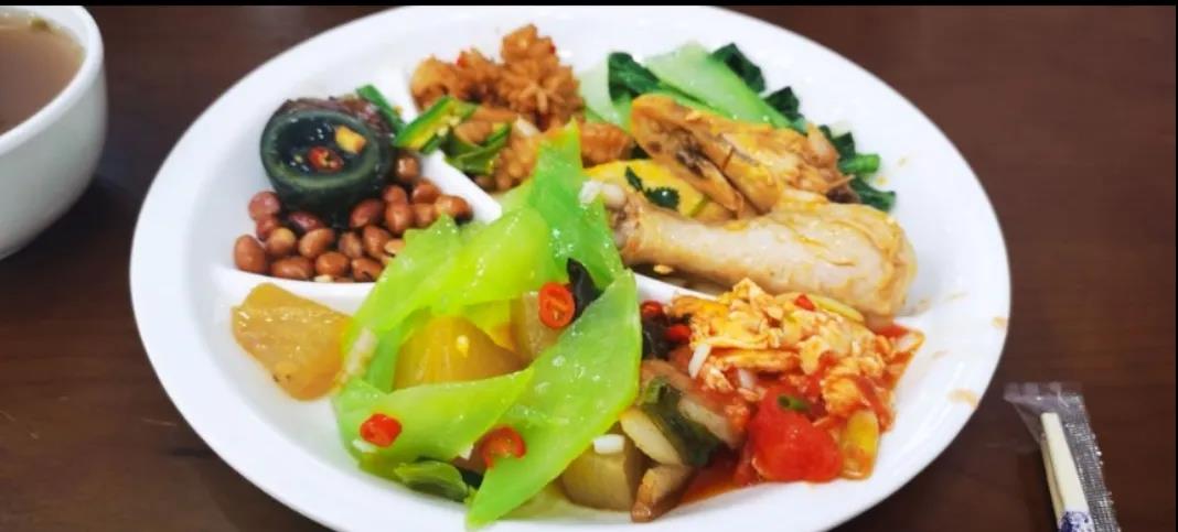 每天都爆满的“自选”快餐店！到底是怎么盈利的？-偏门行业网